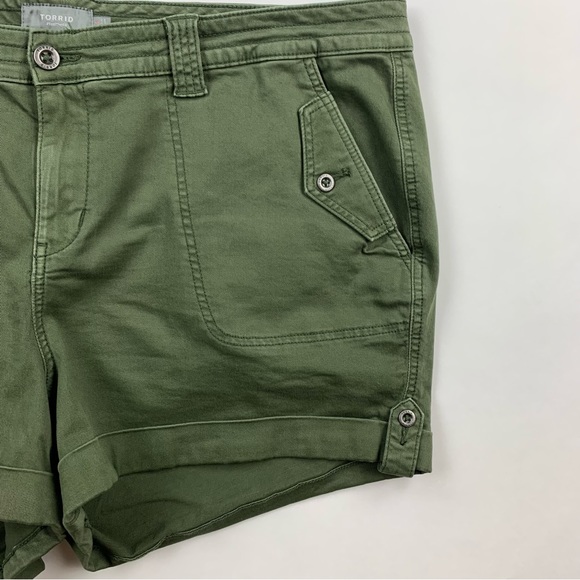 Torrid Military Stretch Twill Shorts Sz 24 - Picture 4 of 10